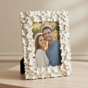 234. Floral 3D Picture Frame – 4x6 – New With Tags